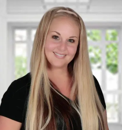 kayli office manager